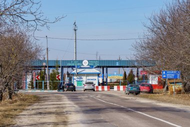 25 Şubat 2022 Ocnita Moldova. Ukrayna ve gümrük kontrol noktalarıyla olan eyalet sınırı. Resimli editoryal kullanım için