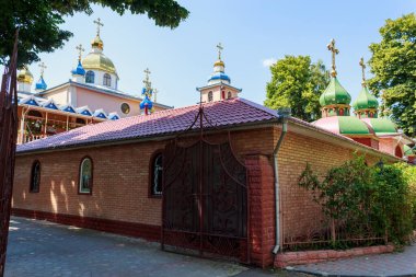 10 Ağustos 2021, Ungheni Moldova. Manastır yerel bir simgedir. Editör kullanımı için. Arkaplan