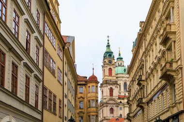 Eski klasik kilise. Seçici odak ve kopyalama alanı olan arkaplan