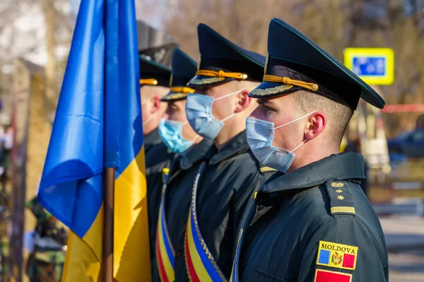 February 2022 Balti Moldova Soldiers Guard Honor Solemn Formation City — Stok fotoğraf