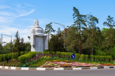 20 Mayıs 2022 Balti Moldova. Moldova misafirperverliğinin anıtı. Hoş geldiniz. İllüstrasyon başyazısı. Arkaplan