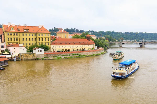 August 2022 Prague Czech Republic Pleasure Boat Vltava River Background — Stock fotografie