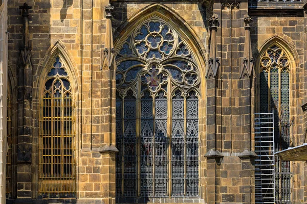 Details Exterior Gothic Catholic Cathedral Vitus Wenceslas Vojtech Prague Castle — 스톡 사진