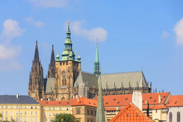 View Gothic Catholic Cathedral Vitus Wenceslas Vojtech Prague Castle Background — Fotografia de Stock