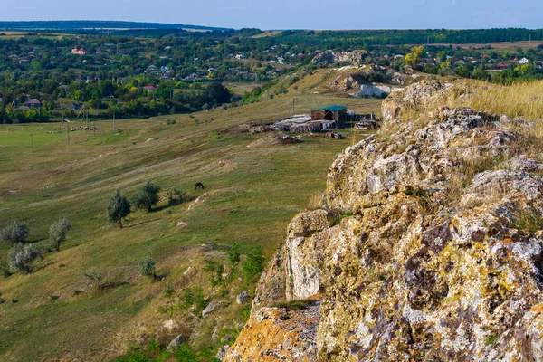 Divoká Skalnatá Hornatá Příroda Východní Evropy Pozadí Krajiny Kopírovacím Prostorem — Stock fotografie