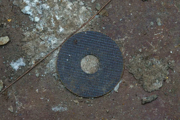 Ένας Δίσκος Από Ένα Μύλο Επιδρομείς Κλέβουν Παλιοσίδερα Από Εγκαταλελειμμένες — Φωτογραφία Αρχείου