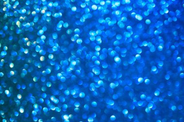 Bulanık arkaplan. Odaklanmamış fotoğraf merceğini geri ver. Arka plan bokeh. Tasarım boş. Tasarımcı için grafik kaynak. Soğuk ton.