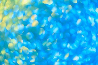 Bulanık arkaplan. Odaklanmamış fotoğraf merceğini geri ver. Arka plan bokeh. Tasarım boş. Tasarımcı için grafik kaynak. Moda karışık renk ışığı.