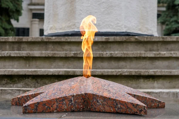 Ewige Flamme Ein Traditionelles Denkmal Für Die Krieg Gefallenen Hintergrund — Stockfoto