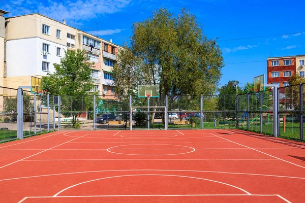 2022 Szeptember Beltsy Moldova Illusztratív Szerkesztőség Sportkosárlabda Minifoci Pálya Udvaron — Stock Fotó