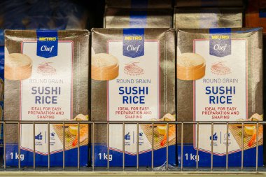 7 Temmuz 2022 Beltsy, Moldova. Resimli editör kullanımı için. Suşi için pirinç kutuları..