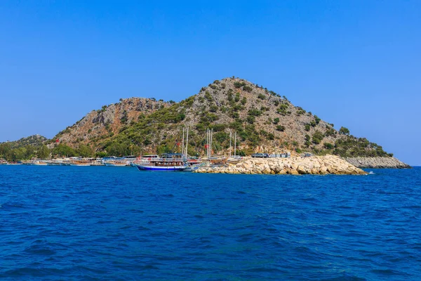 Agosto 2022 Demre Província Antalya Turquia Iates Largo Costa Mediterrânica — Fotografia de Stock
