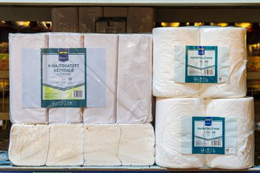 19 Eylül 2022 Beltsy, Moldova. Resimli editör kullanımı için. Kağıt peçete ve havlu..