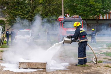 23 Eylül 2022 Balti Moldova. Resimli editör geçmişi. İtfaiye tatbikatları.