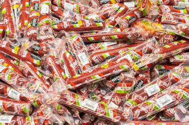 20 Ocak 2023 Beltsy, Moldova. Resimli editör kullanımı için. Sosis çeşitleri.