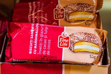 1 Eylül 2022 Beltsy, Moldova. Resimli editör kullanımı için. Paketteki kurabiyeler