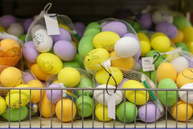 6 Nisan 2023 Beltsy, Moldova. Resimli editör kullanımı için. Dekoratif Paskalya yumurtaları.