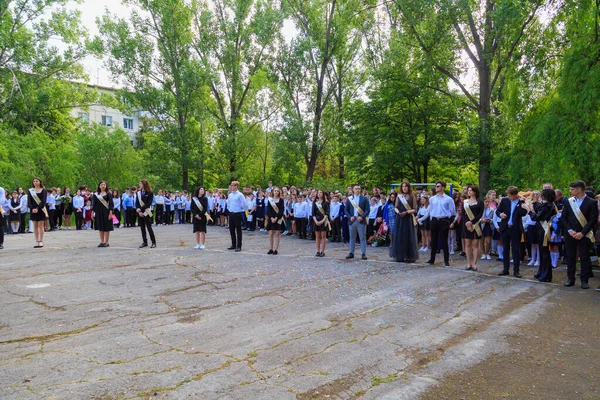 May 2022 Balti Moldova Schoolchildren Line Dedicated Last Call Illustrative — Stock Photo, Image