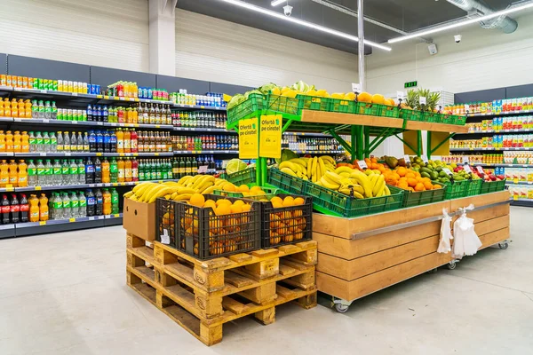 Department Fresh Fruits Vegetables Grocery Supermarket April 2023 Beltsy Moldova — Stock Photo, Image