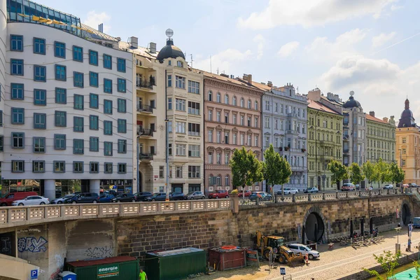 Augusti 2022 Prag Tjeckien Hus Med Gammal Klassisk Europeisk Arkitektur — Stockfoto