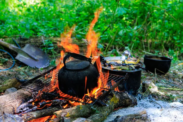 Kettle Campfire Camping Hiking Background Selective Focus Copy Space — Stock Photo, Image