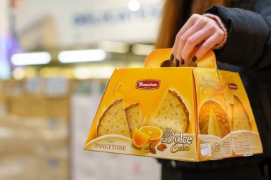 6 Nisan 2023 Beltsy, Moldova. Resimli editör kullanımı için. Paskalya panettonu.