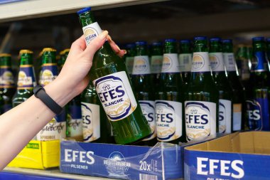 8 Haziran 2023 Beltsy, Moldova. Resimli editör kullanımı için. Efes bira.