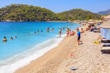 11 Ağustos 2023 Oludeniz Turkey. Resimli editör kullanımı için. Meşhur popüler Oludeniz plajı