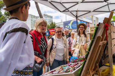 22 Mayıs 2022 Beltsy, Moldova. Resimli editör kullanımı için. Halk sanatı ürünleri.