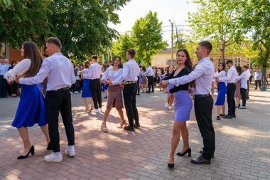 30 Mayıs 2023 Beltsy, Moldova. Resimli editör kullanımı için. Okul balosu.