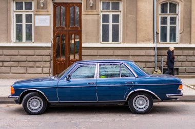 20 Mart 2023 Beltsy, Moldova. Resimli editör kullanımı için. Retro Mercedes