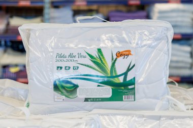 11 Ekim 2023 Beltsy, Moldova. Resimli editör kullanımı için. Aloe ve vera ile battaniye.