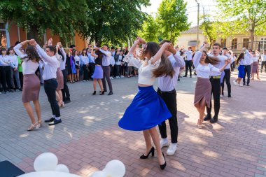 30 Mayıs 2023 Beltsy, Moldova. Resimli editör kullanımı için. Okul balosu.