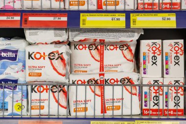 11 Ekim 2023 Beltsy, Moldova. Resimli editör kullanımı için. Hijyenik pedler ve tamponlar Kotex