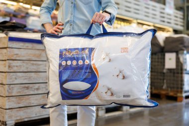 11 Ekim 2023 Beltsy, Moldova. Resimli editör kullanımı için. Pamuk yastık.