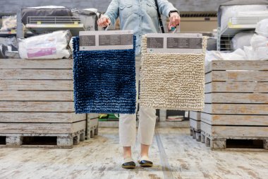 11 Ekim 2023 Beltsy, Moldova. Resimli editör kullanımı için. Uzun kazıklı halılar.