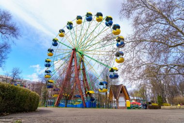 26 Mart 2023 Beltsy, Moldova. Resimli editör kullanımı için. Dönme dolap