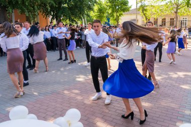 30 Mayıs 2023 Beltsy, Moldova. Resimli editör kullanımı için. Okul balosu.