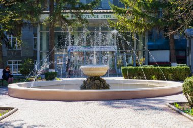 15 Nisan 2022 Beltsy, Moldova. Resimli editör kullanımı için. Şehir Çeşmesi