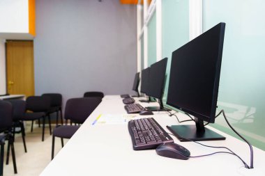 10 Kasım 2022 Beltsy, Moldova. Resimli editör kullanımı için. IT sınıfı