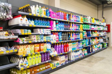 13 Nisan 2023 Beltsy, Moldova. Resimli editör kullanımı için. İhtiyaçlar için ev kimyasalları