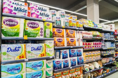 13 Nisan 2023 Beltsy, Moldova. Resimli editör kullanımı için. Kağıt havlu.