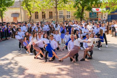 30 Mayıs 2023 Beltsy, Moldova. Resimli editör kullanımı için. Okul balosu.