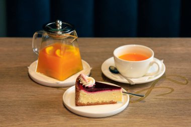 15 Eylül 2022 Beltsy, Moldova. Resimli editör kullanımı için. Meyve çayı için kek ya da tatlı.