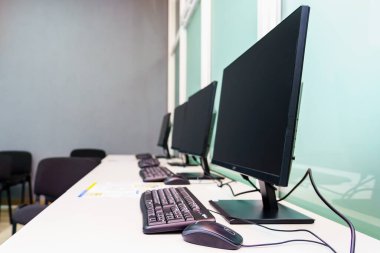 10 Kasım 2022 Beltsy, Moldova. Resimli editör kullanımı için. IT sınıfı