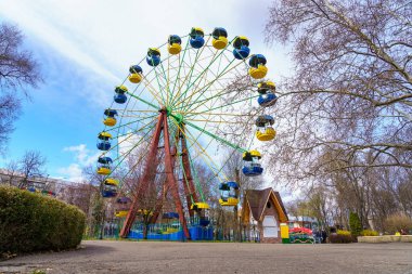 26 Mart 2023 Beltsy, Moldova. Resimli editör kullanımı için. Dönme dolap