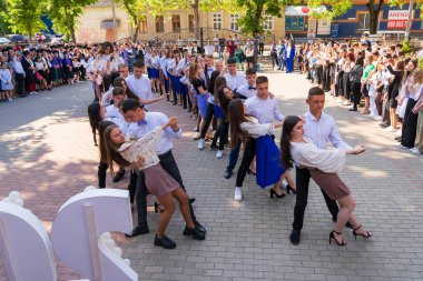 30 Mayıs 2023 Beltsy, Moldova. Resimli editör kullanımı için. Okul balosu.