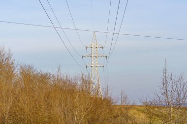Güç hattı. Seçici odaklı arkaplan ve metin için alanı kopyala.