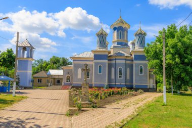Tapınak ya da kilise binası. Seçici odaklı arkaplan ve metin için alanı kopyala.