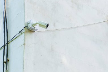 Gözetim kamerası. Seçici odaklı arkaplan ve metin için alanı kopyala.